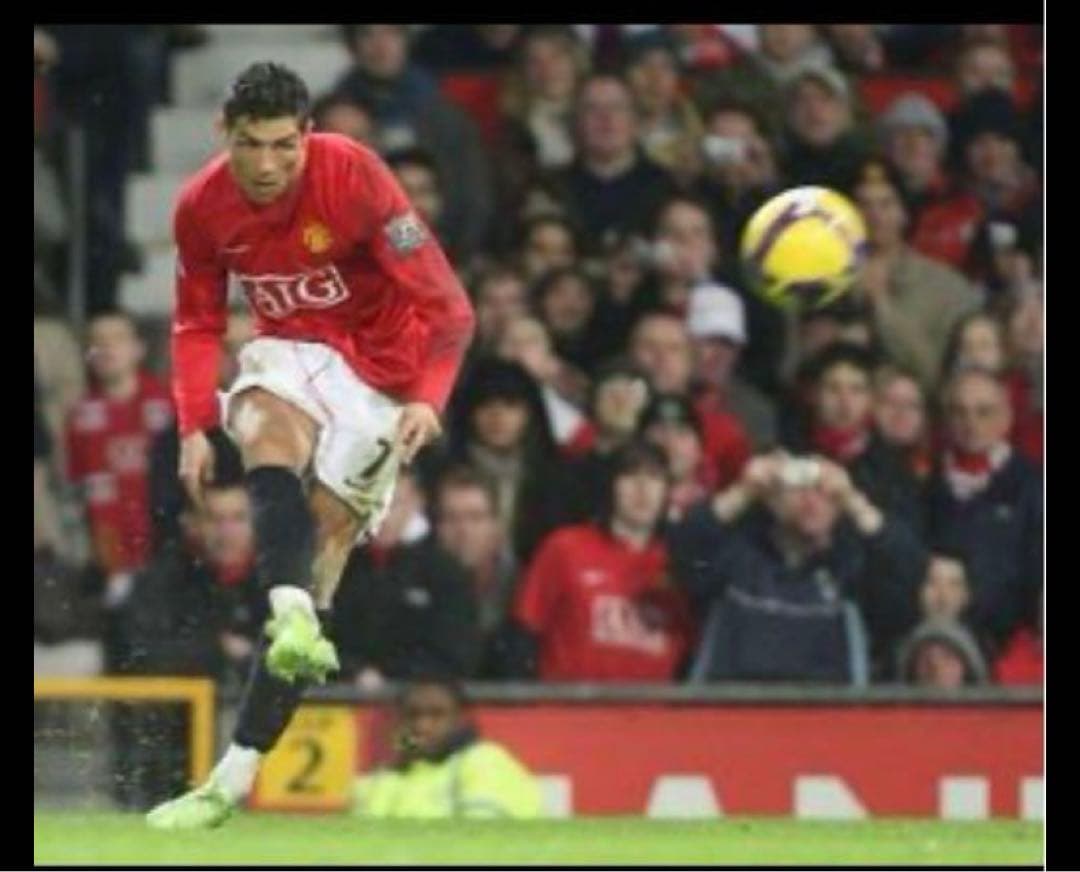 【正規品】C.ロナウド　額縁入り直筆サイン入りユニフォーム08-09