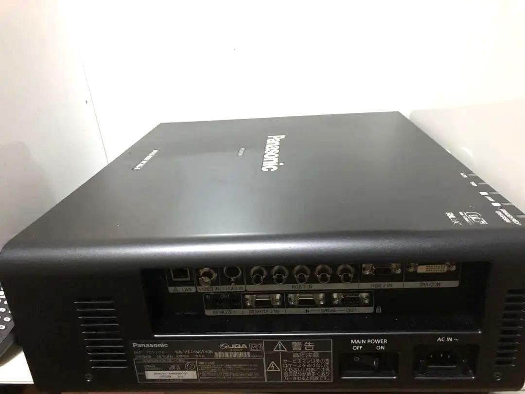 Panasonic PT-DW6300K ★6000ルーメン 2画面投射可能