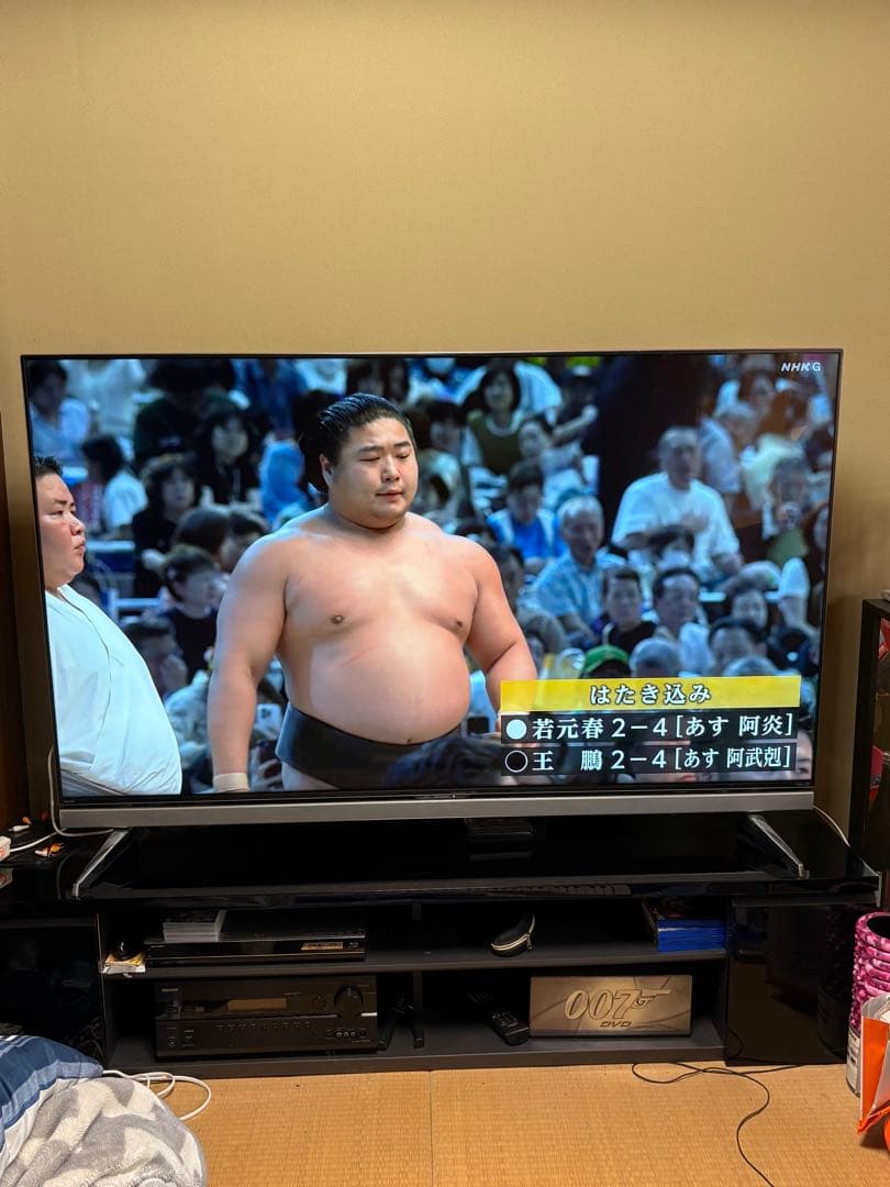 AQUOS 70インチテレビ 2014年製