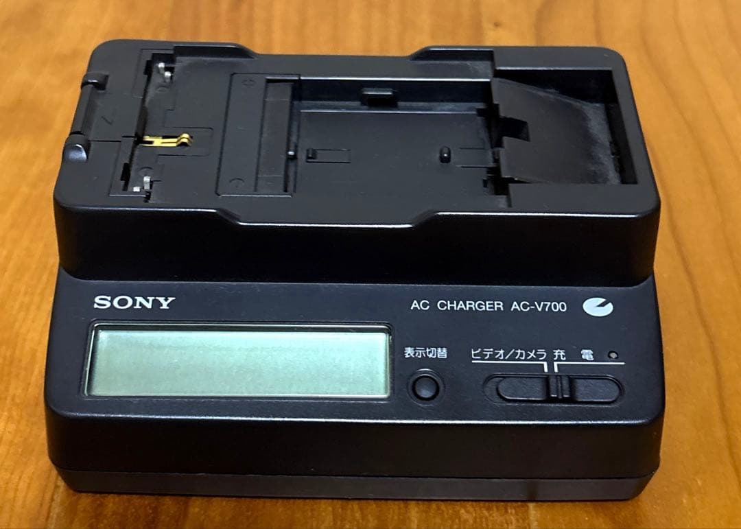 【動作確認済】SONY Handycam DCR-TRV9 本体、バッテリー他