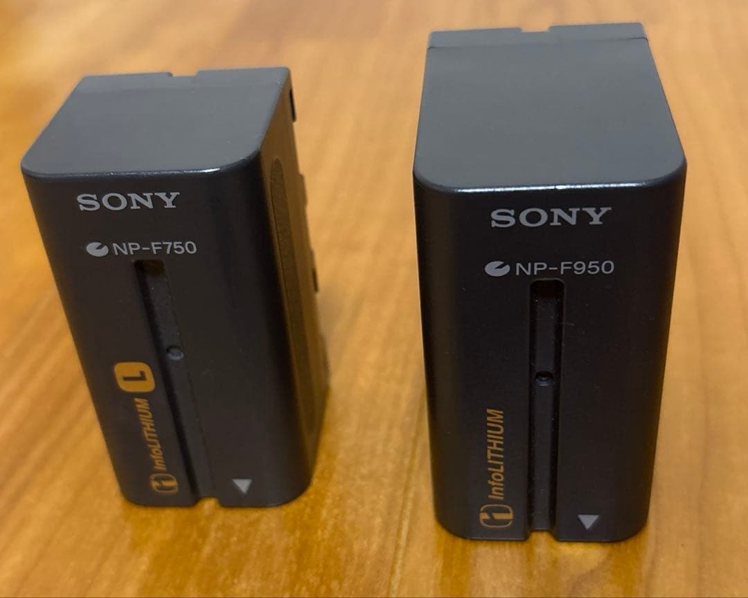 【動作確認済】SONY Handycam DCR-TRV9 本体、バッテリー他