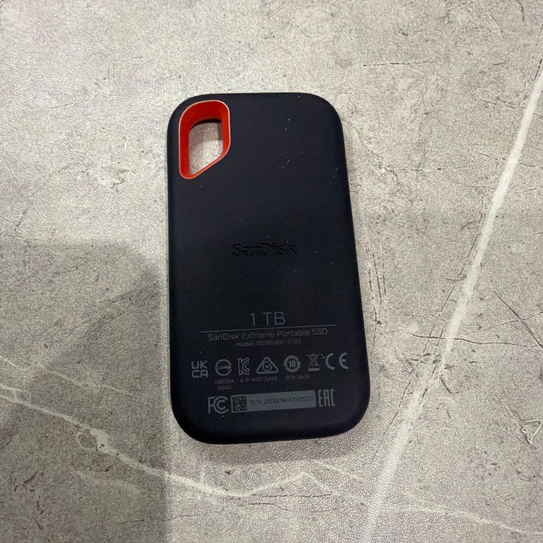 サンディスクポータブルSSD 1TB