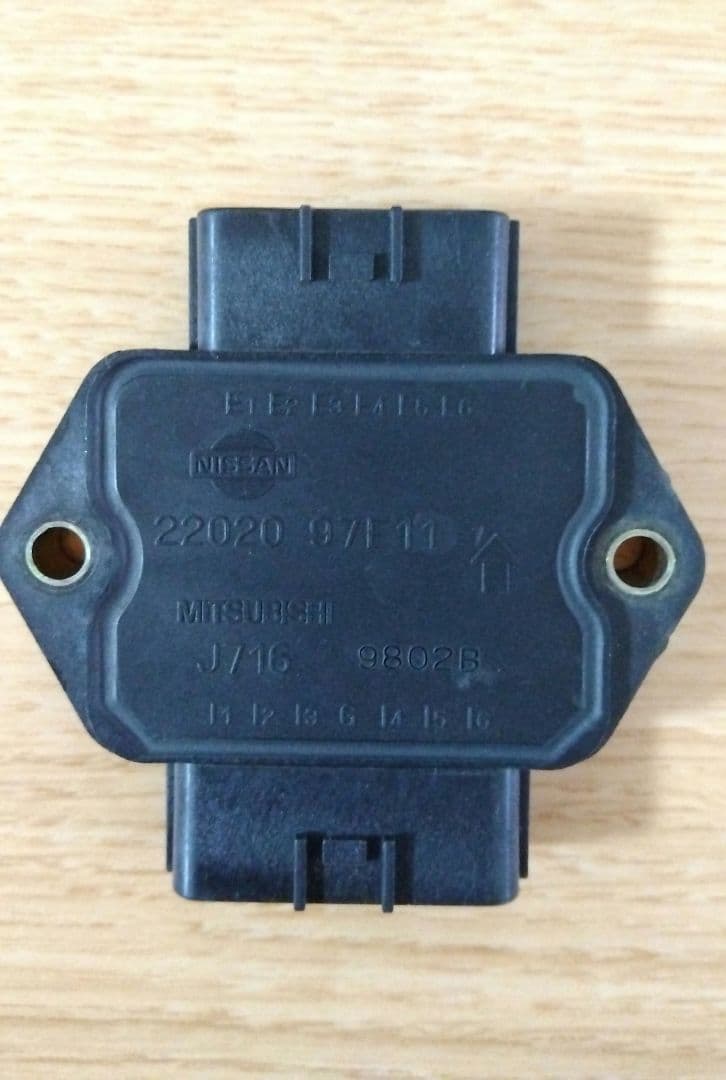 フェアレディZ　Z32　パワートランジスタ