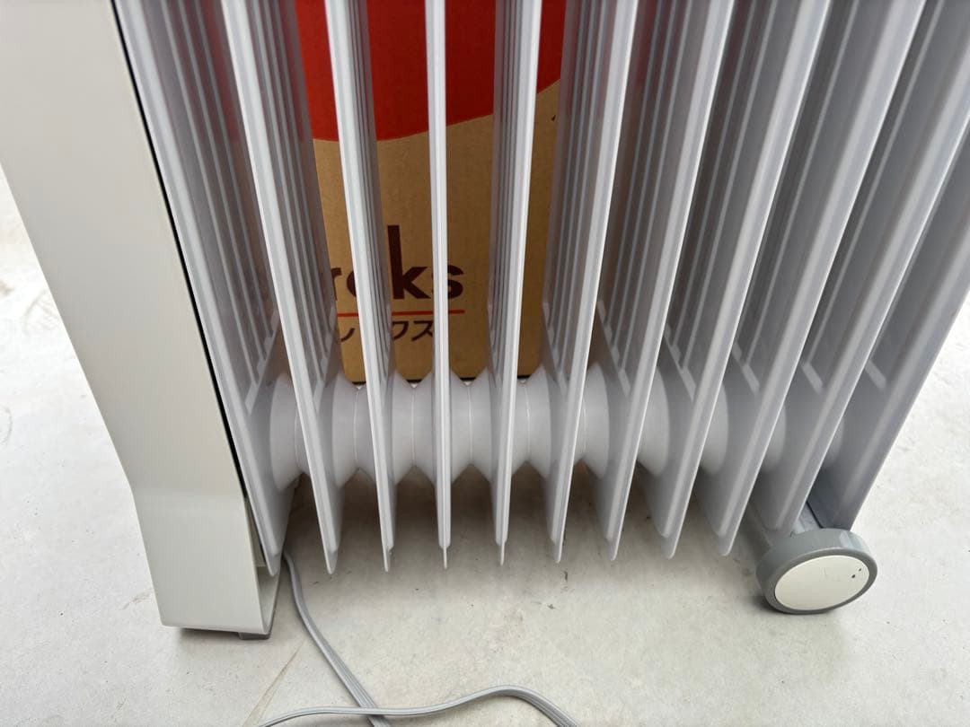 ユーレックス VF11ES-SW オイルヒーター 1500W最大10畳