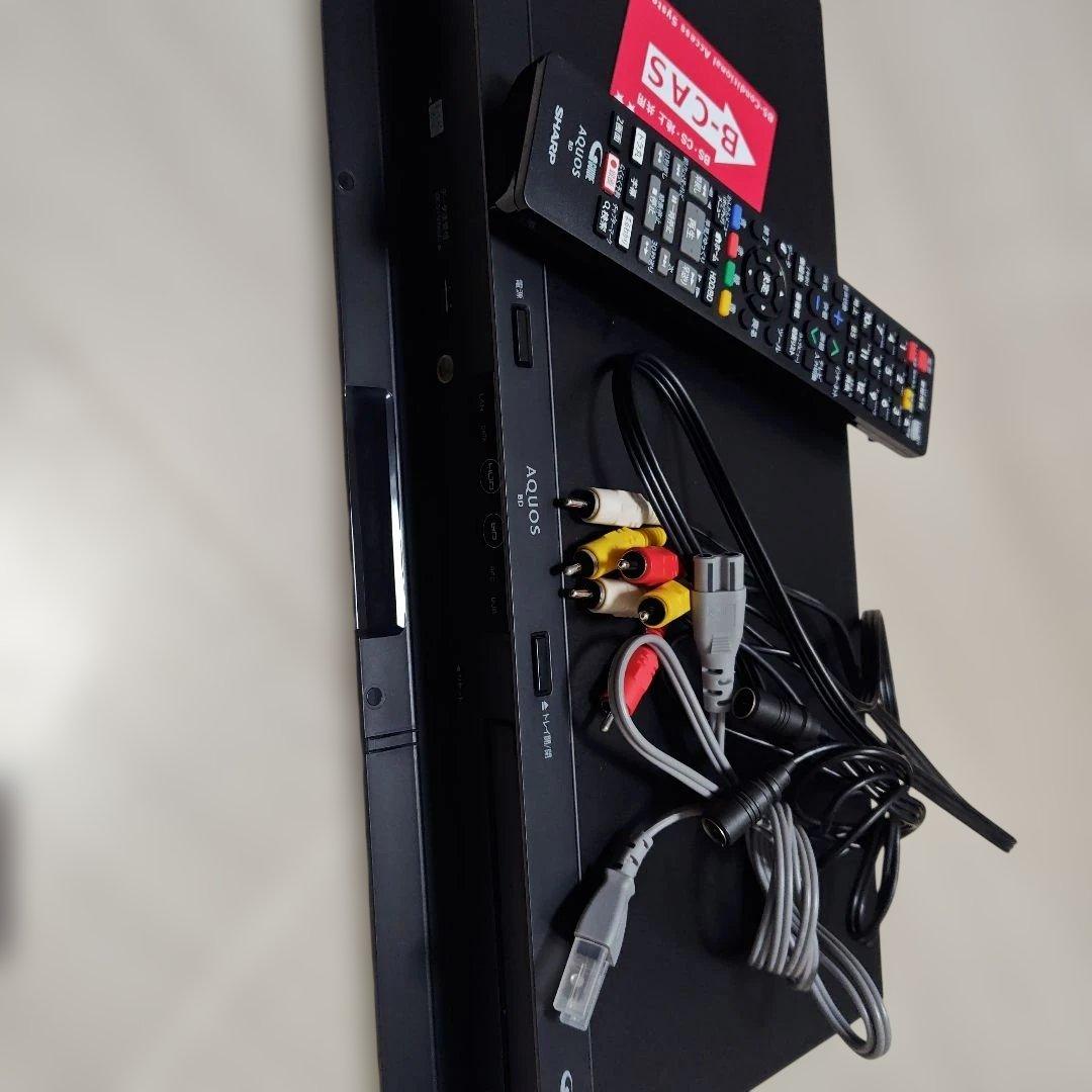 AQUOS　SHARP　Blu-rayレコーダー　2018年製　B-CASカード