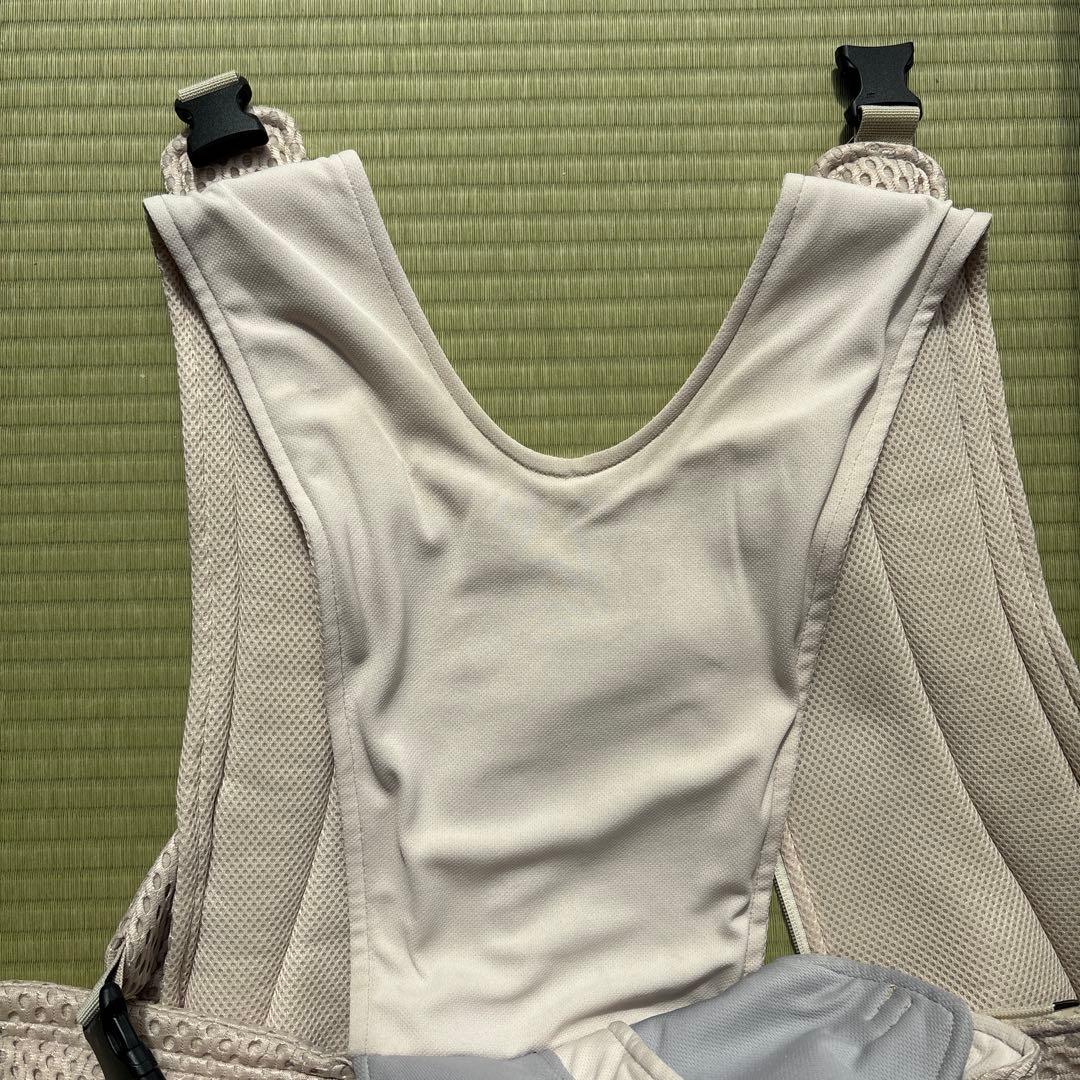 べべスワン抱っこ紐サンドベージュ