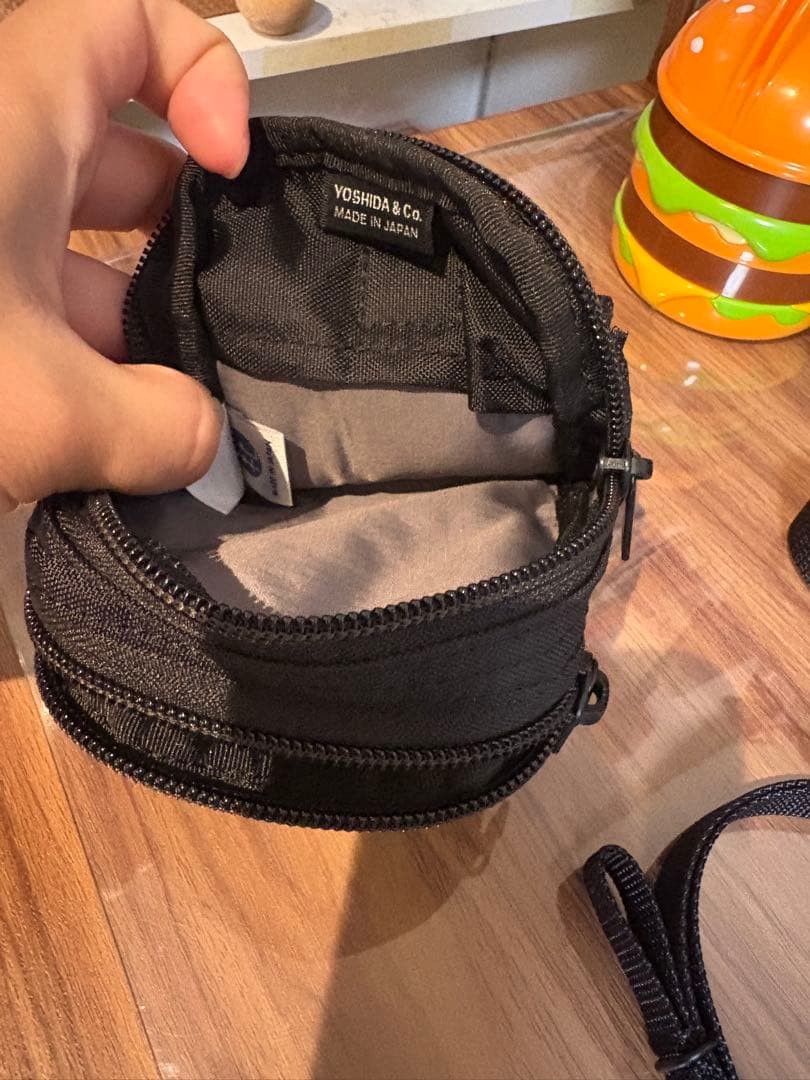 PORTER ブラック ポーチ 日本製 ストラップ付き
