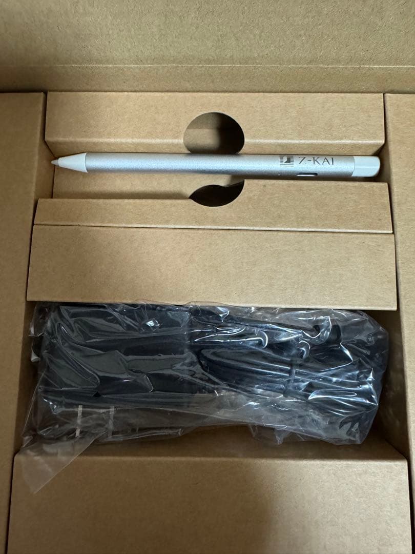 Z-KAI Android 第二世代　タブレット 本体 ペン　専用ケース付き