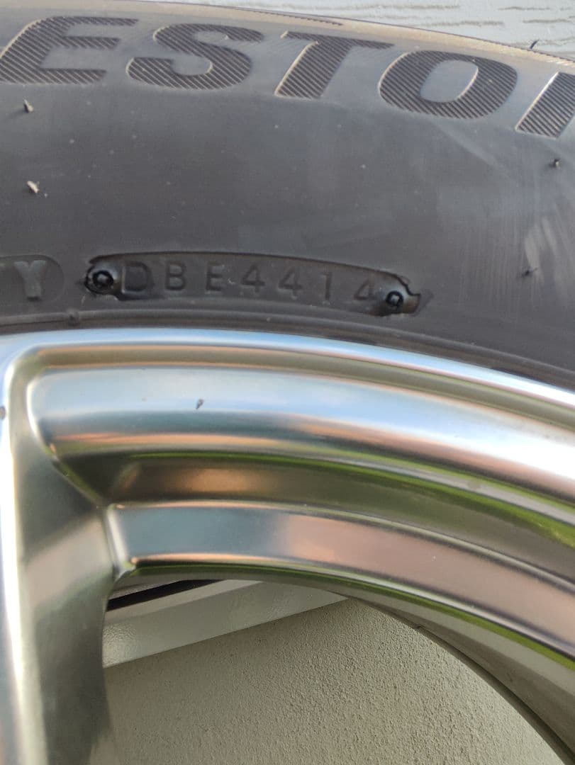 150プラド 17インチ スタッドレスタイヤ ホイールセット 4本