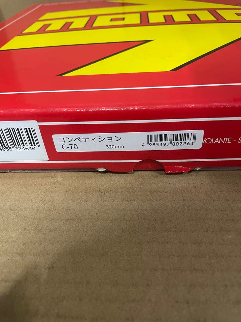 モモ　ステアリング　ブラックスポーク/ブラックエアーレザー 320mm C-70