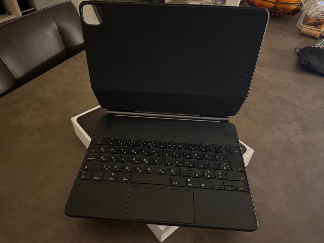 iPad Pro 第3世代12.9インチSIMフリーMagic keyboard