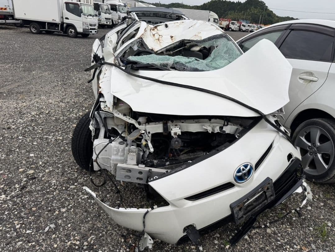 小*座様 プリウス30ハイブリッドバッテリー