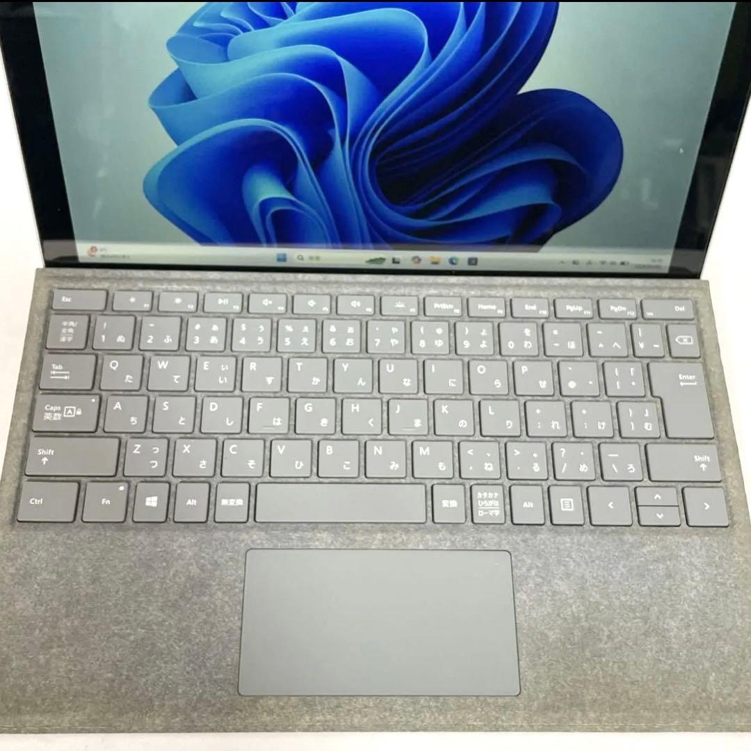 Microsoft Surface Pro5 SSD256GB 12インチPC