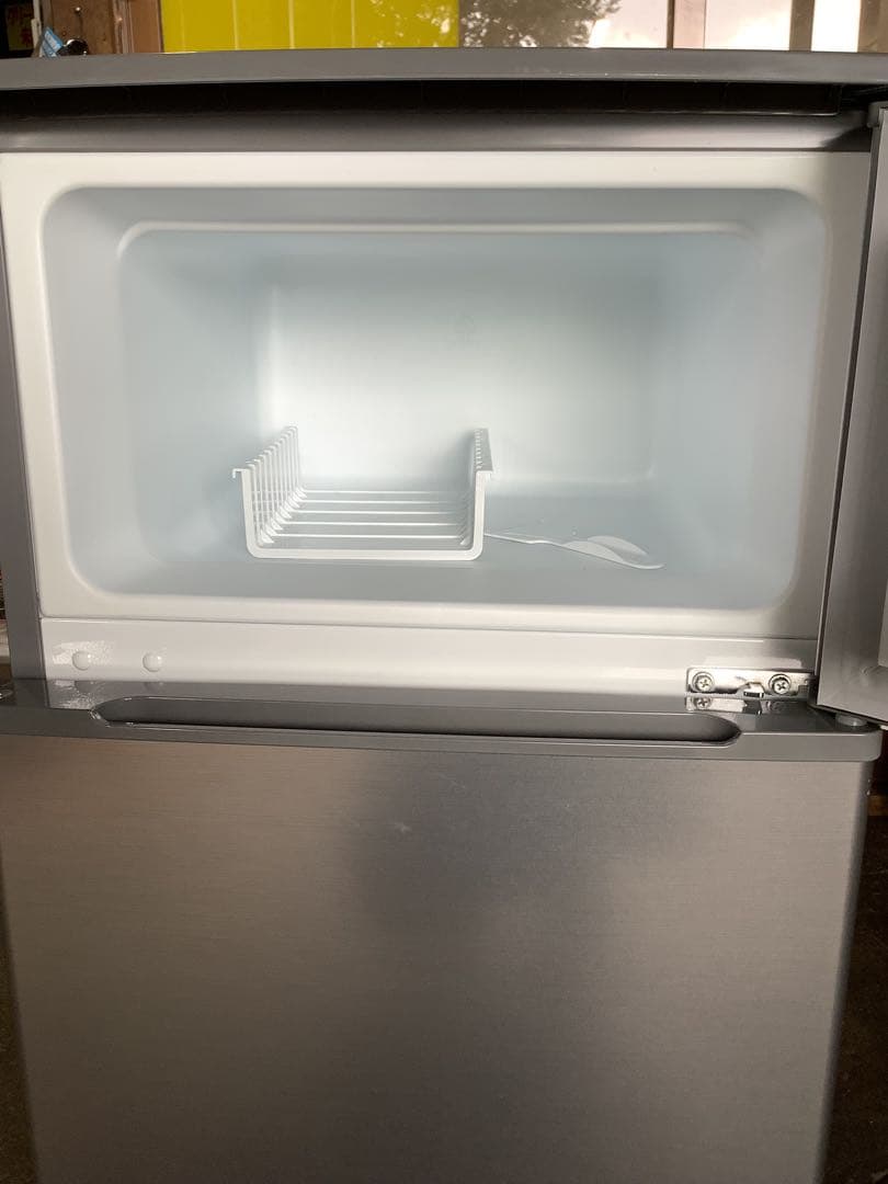 ヤマダ電機 2ドア冷蔵庫 90L YRZ-C09G1 2019年製 シルバー系