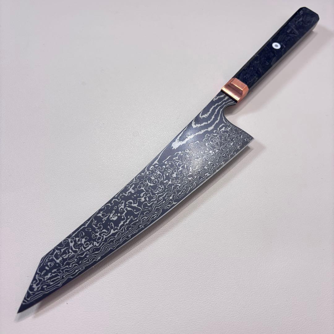 黒染め　ダマスカス牛刀「切付型」 215mm。