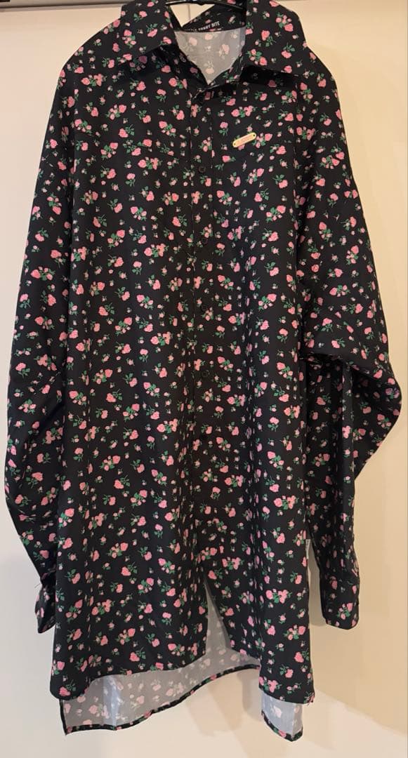 トップス little sunny bite floral shirts