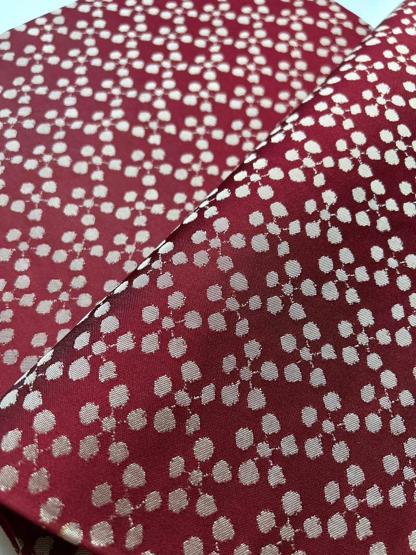 ☆龍村美術織物☆九寸開き名古屋帯 利休緞子 比翼仕立て 艶やかな臙脂色 利休梅