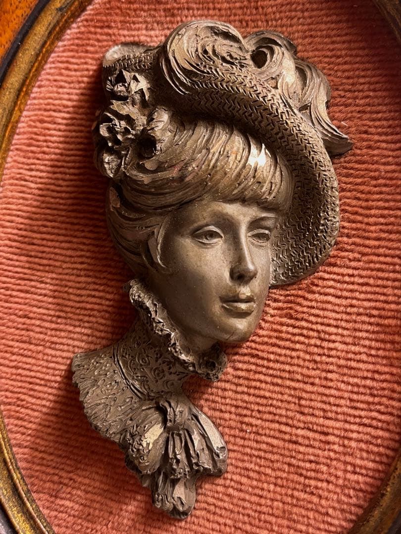 ◆フランスアンティーク｜手彫りピューター製F額壁掛け女性像、手作り雑貨置物レトロ