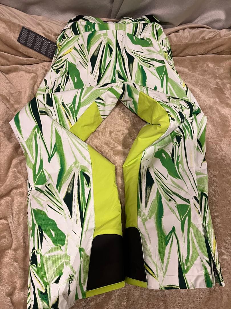 【新品未使用】デサント S.I.O スキーウェア 上下セット Mサイズ 技術選