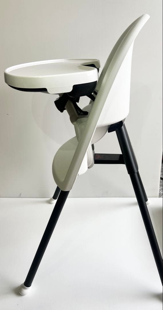 美品　BABYBJÖRN ベビーチェア ホワイト