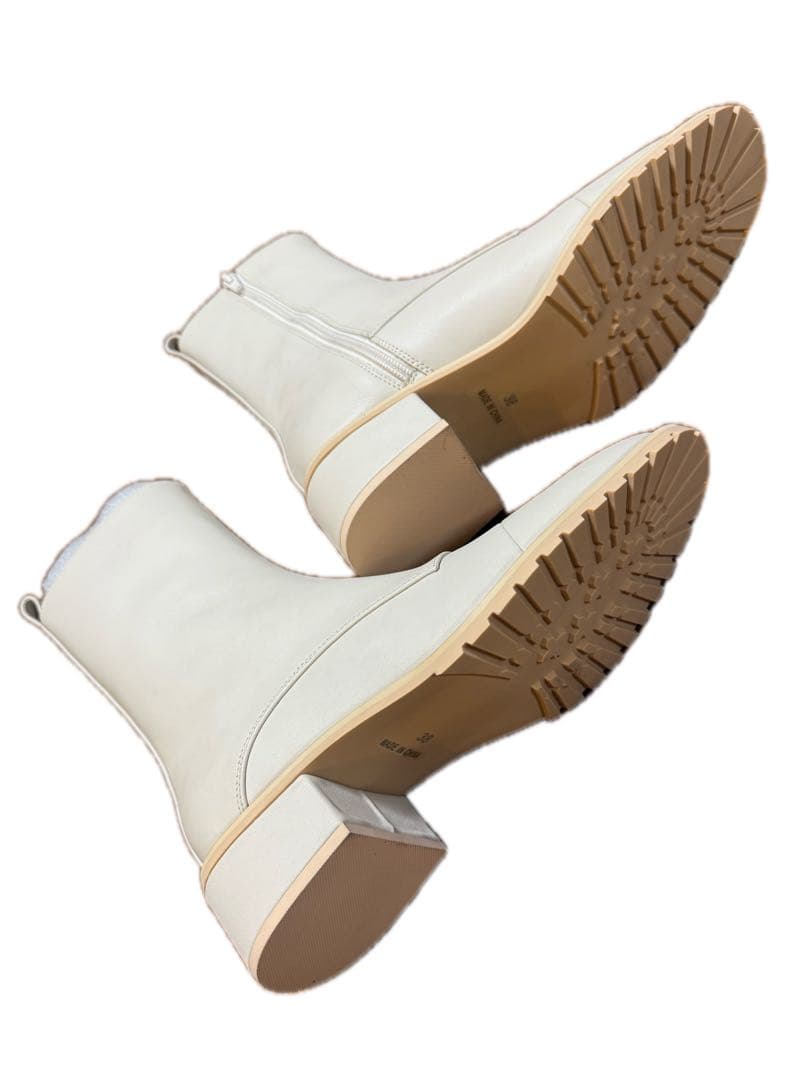 靴 TSURU by Mariko Oikawa STILL38