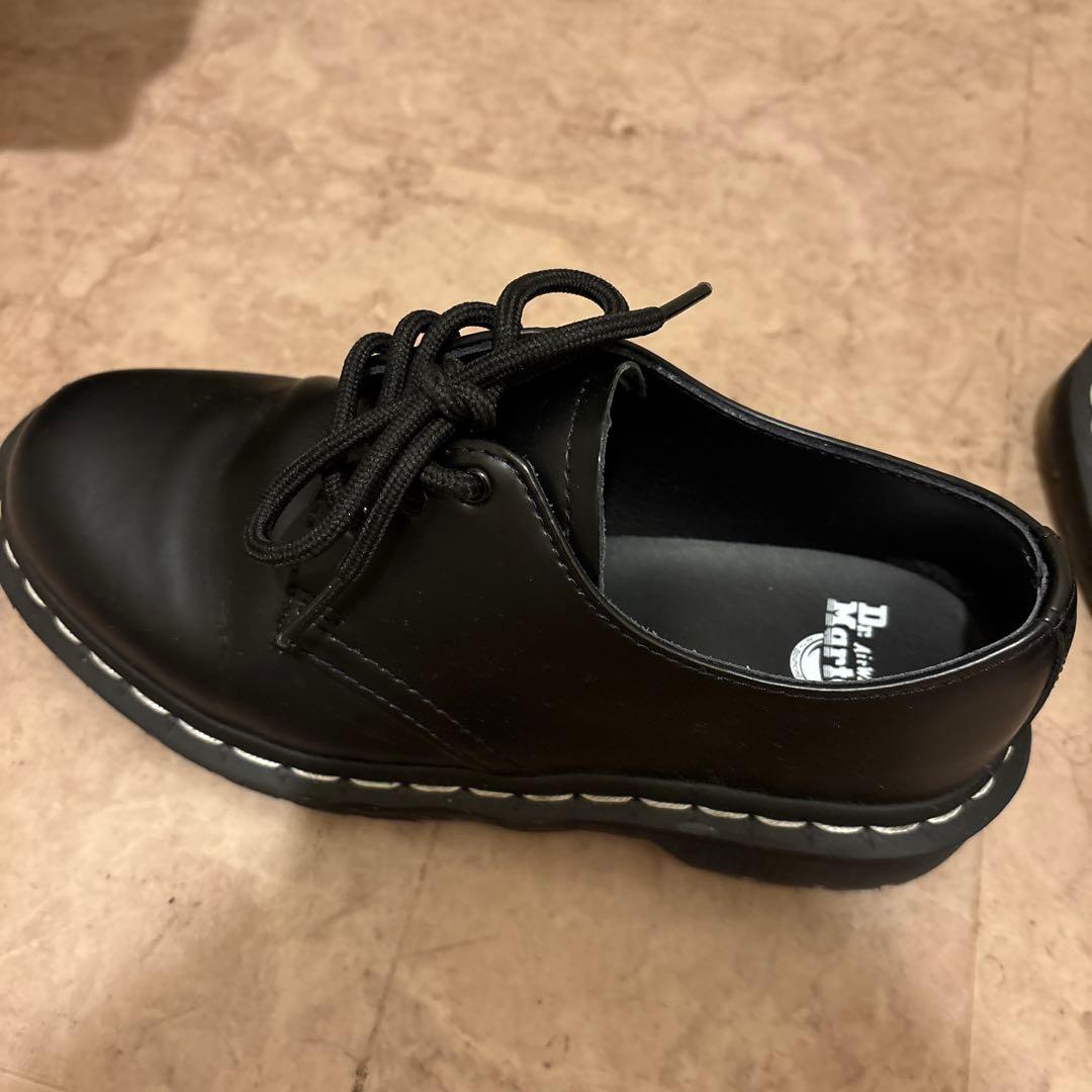 Dr.Martens ホワイトステッチ 3 ホール シューズ