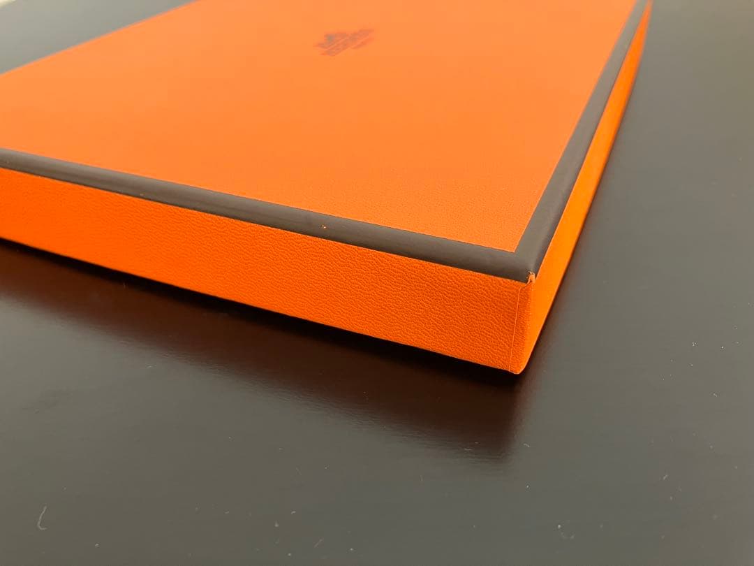 【未使用品】HERMES エルメス シェーヌダンクル　スクエアプレート 皿