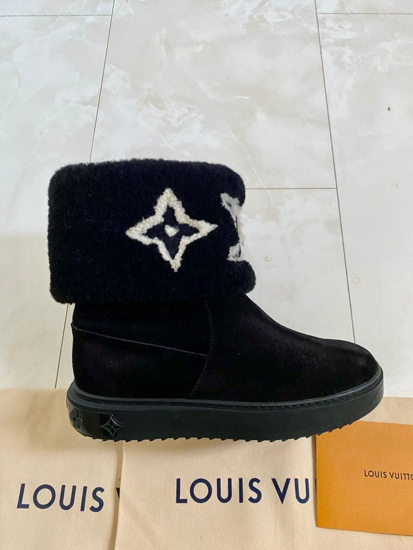 23年製 ルイヴィトン スノードロップ ムートン ショート ブーツ 24.5cm