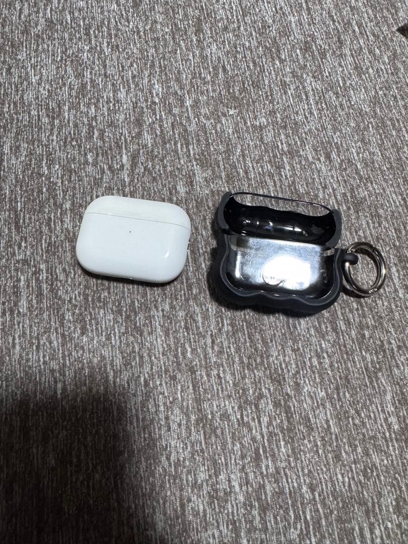 Apple AirPods Pro2 カバー付き