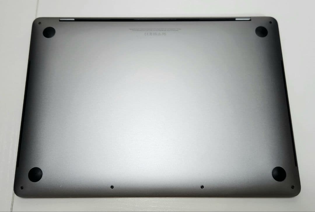 MacBook Pro13 2018年 8GB 256GB A1989