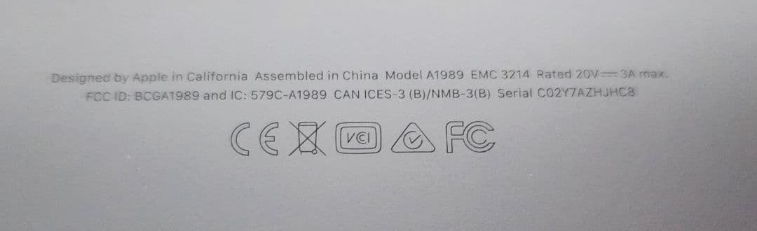 MacBook Pro13 2018年 8GB 256GB A1989