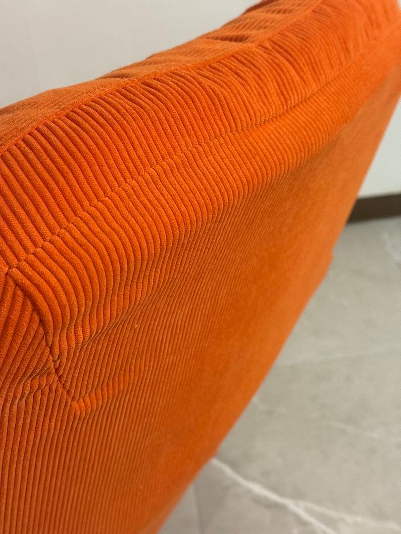 【取引成立しました】 ディヴリンゲ オレンジ コーデュロイ 1人掛けソファ