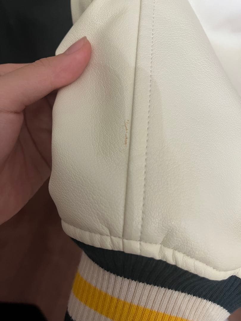 X-LARGE スタジャン