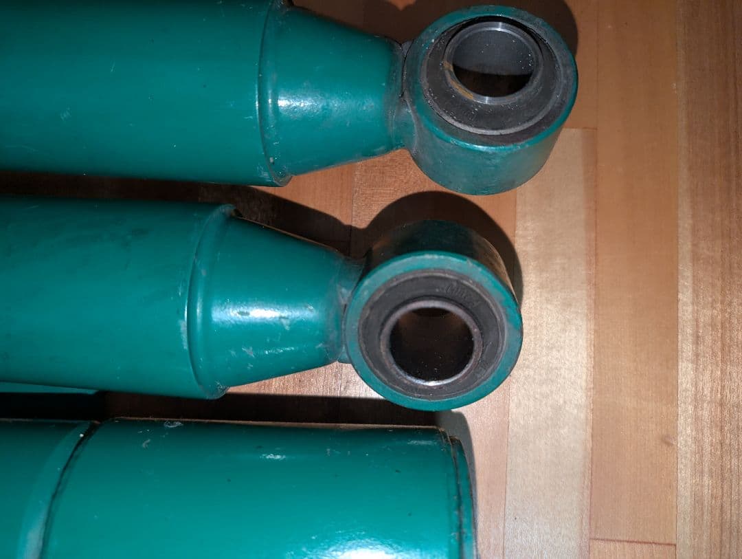 70ヴォクシー車高調　テイン