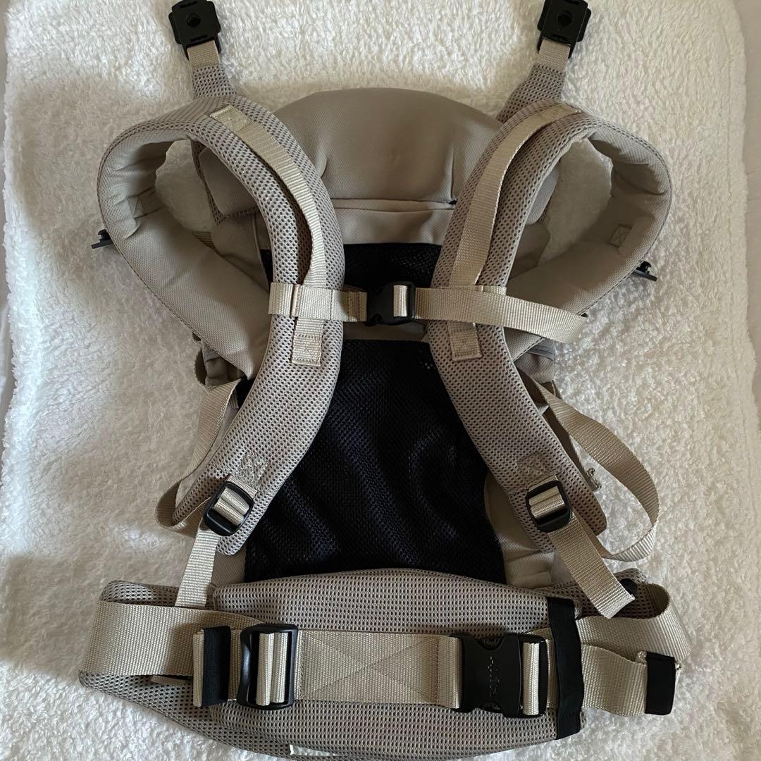 アップリカ　ラクリス　抱っこ紐　ベージュ