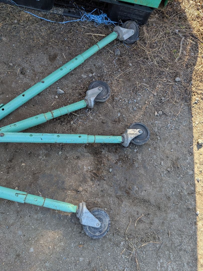 三洋 籾コンテナ秋太郎RS-18M回転式 籾運搬 スタンド付き