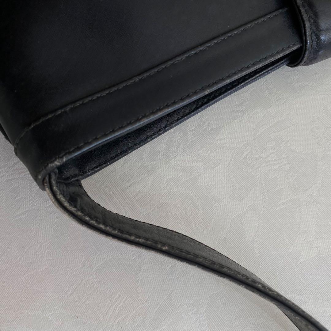 GUCCI グッチ 黒 ショルダー 肩掛け バッグ 鞄 オールドグッチ