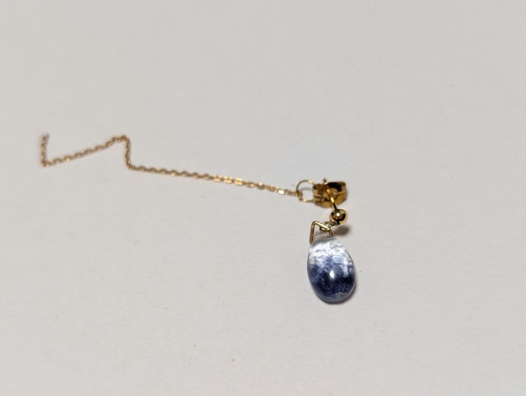 デュモルチェライトインクォーツのピアス