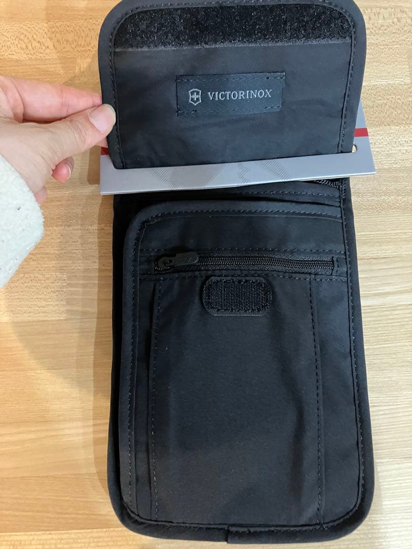 Victorinox RFID保護セキュリティポーチ