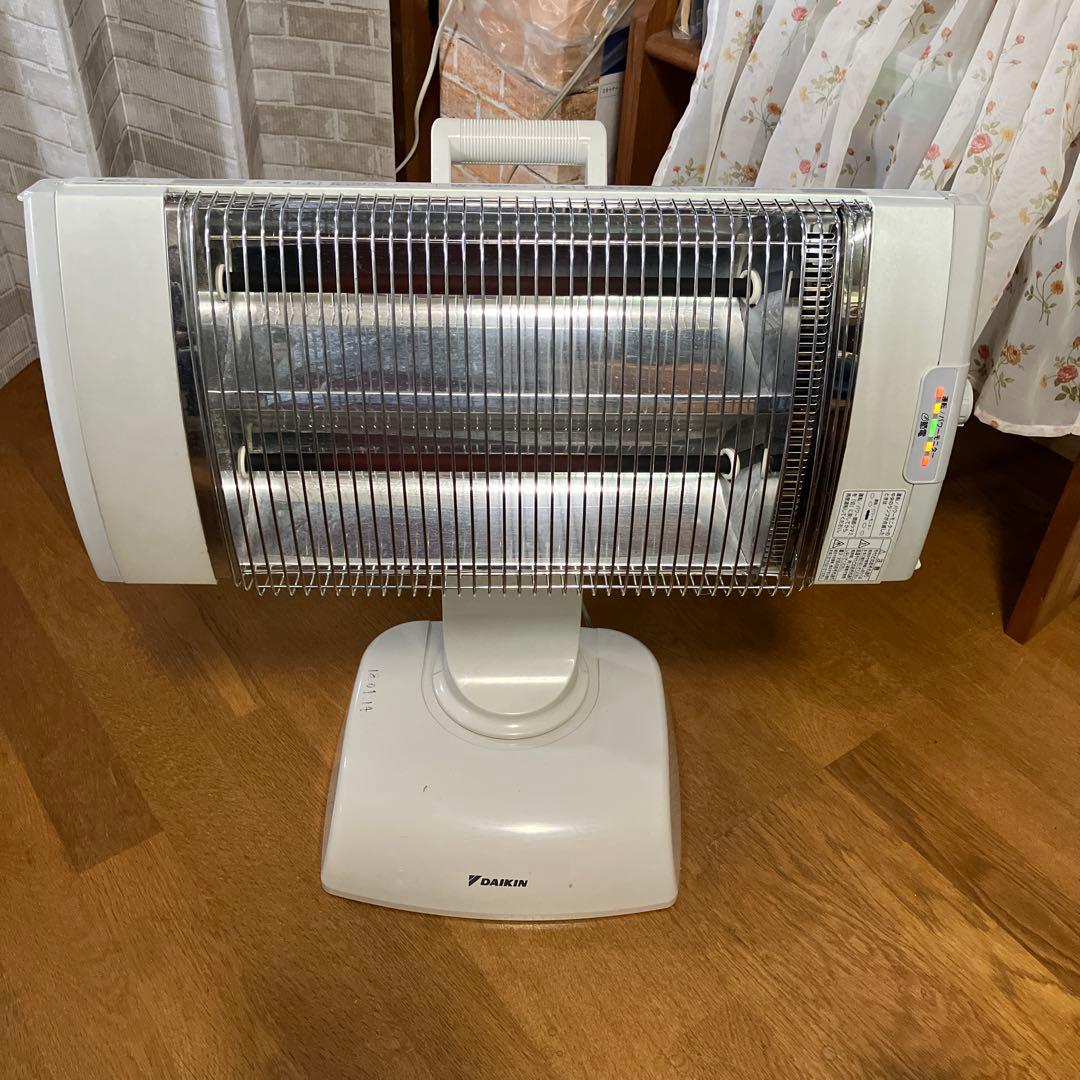 セラミックヒーター ダイキンERFT11US-W