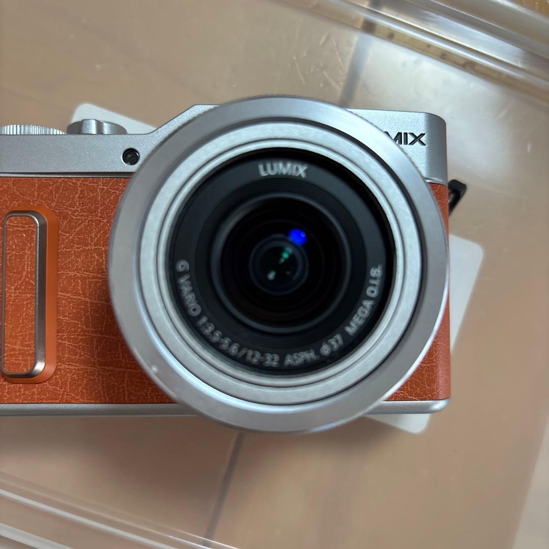 デジタルカメラ Panasonic DC-GF10W LUMIX G