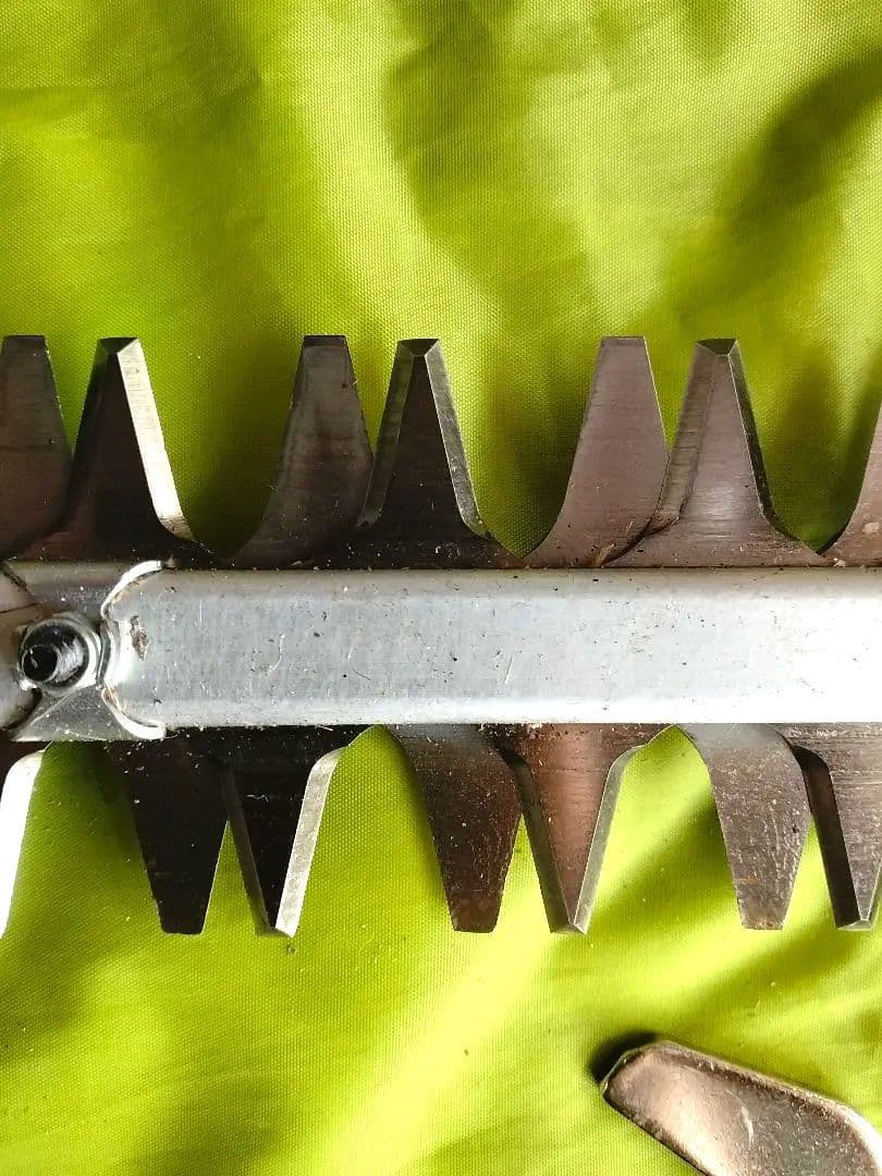 ニシガキ工業 L型バリカン500 N-832【1回のみ使用・美品】サビ止め済