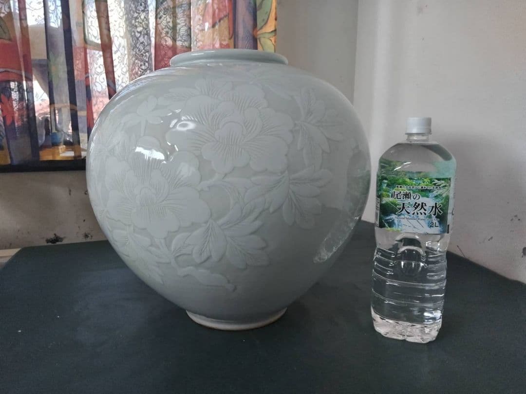 青白磁壺　青磁　成日　韓国　大きな花瓶