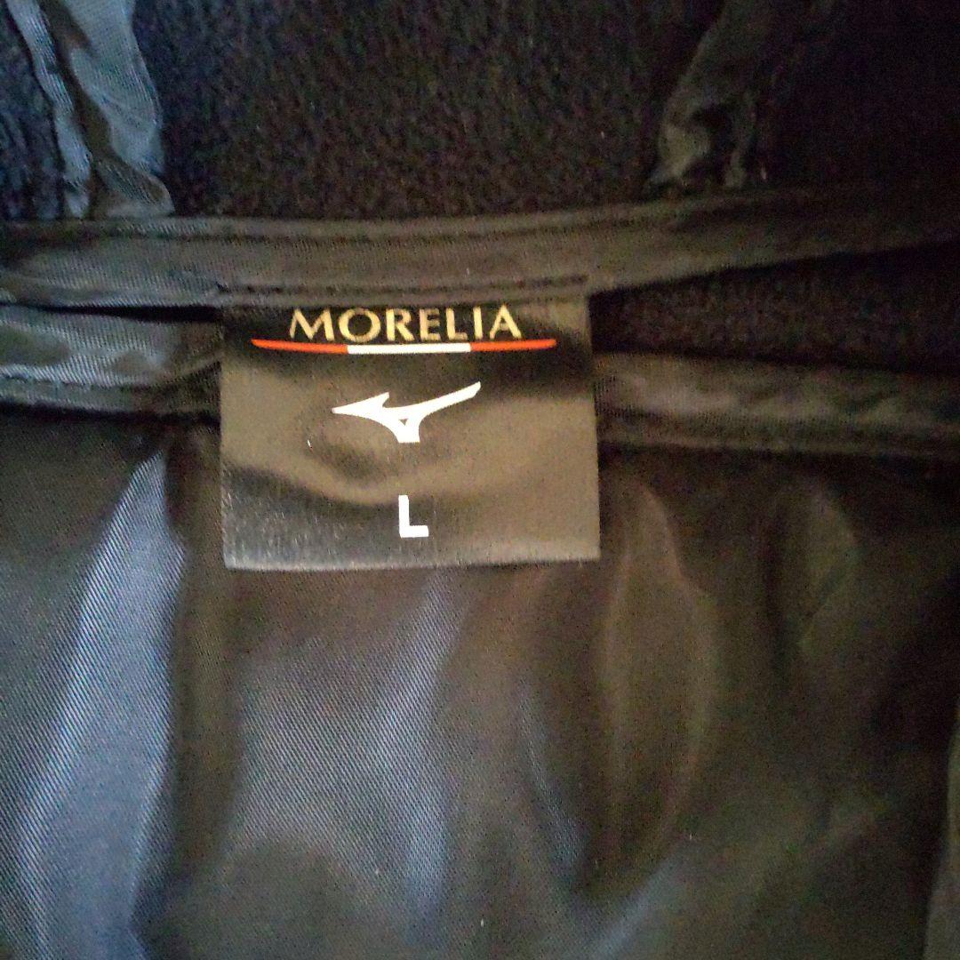 ミズノ　モレリア　中綿ジャケット