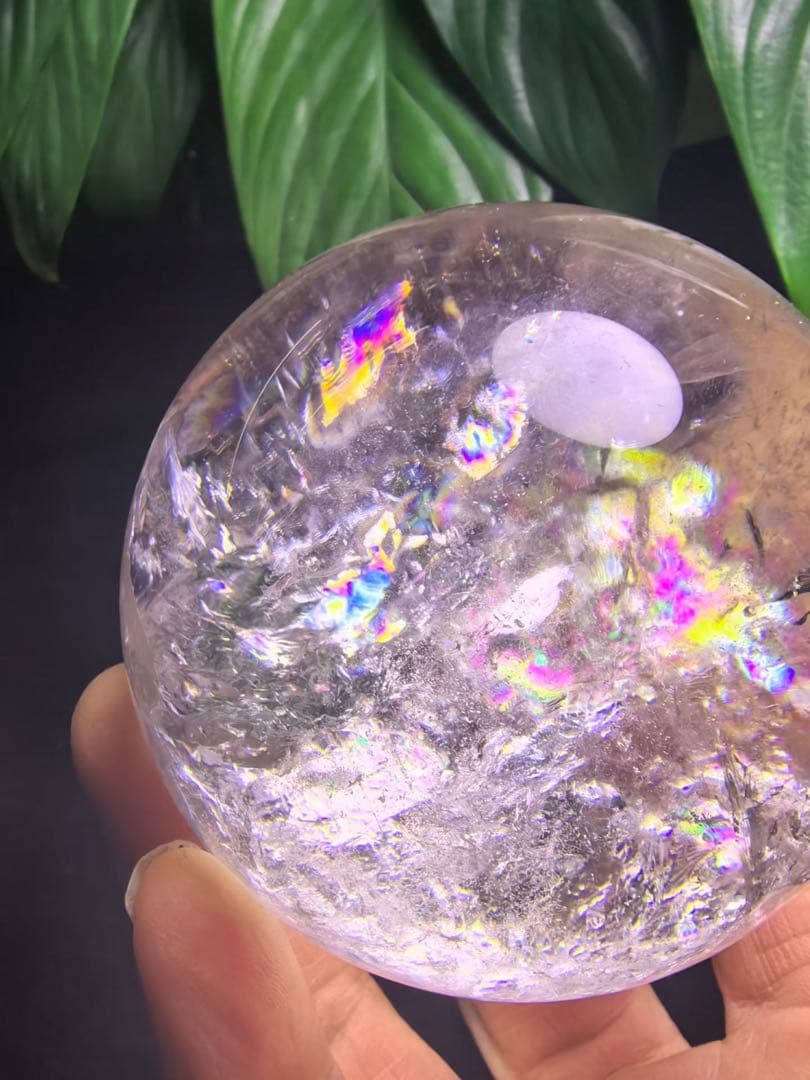 天然石 ビックサイズ　虹あり水晶のスフィア　丸玉YY862G.297