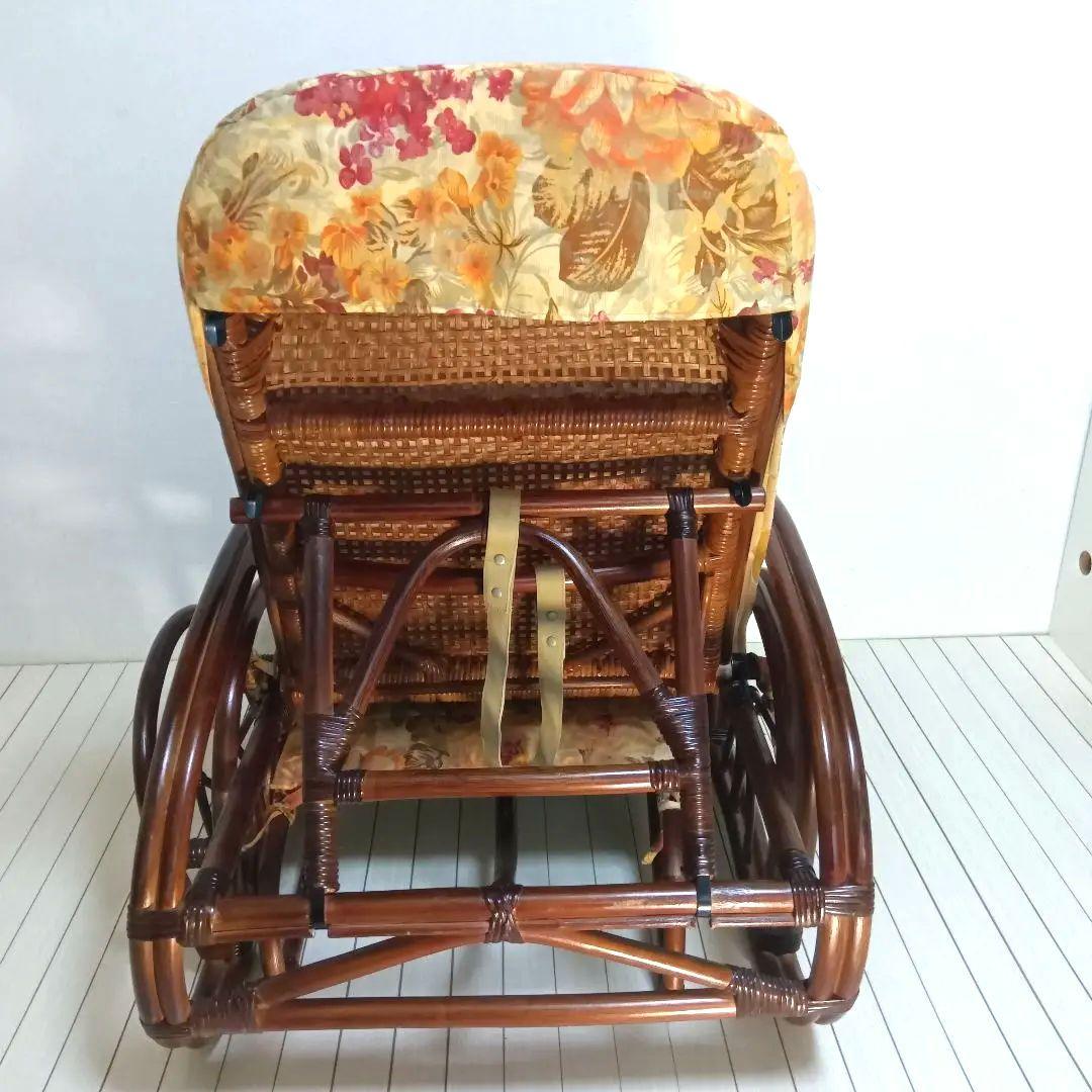 昭和レトロ 花柄　ラタンリクライニングチェア オットマン　ラック付き 籐家具