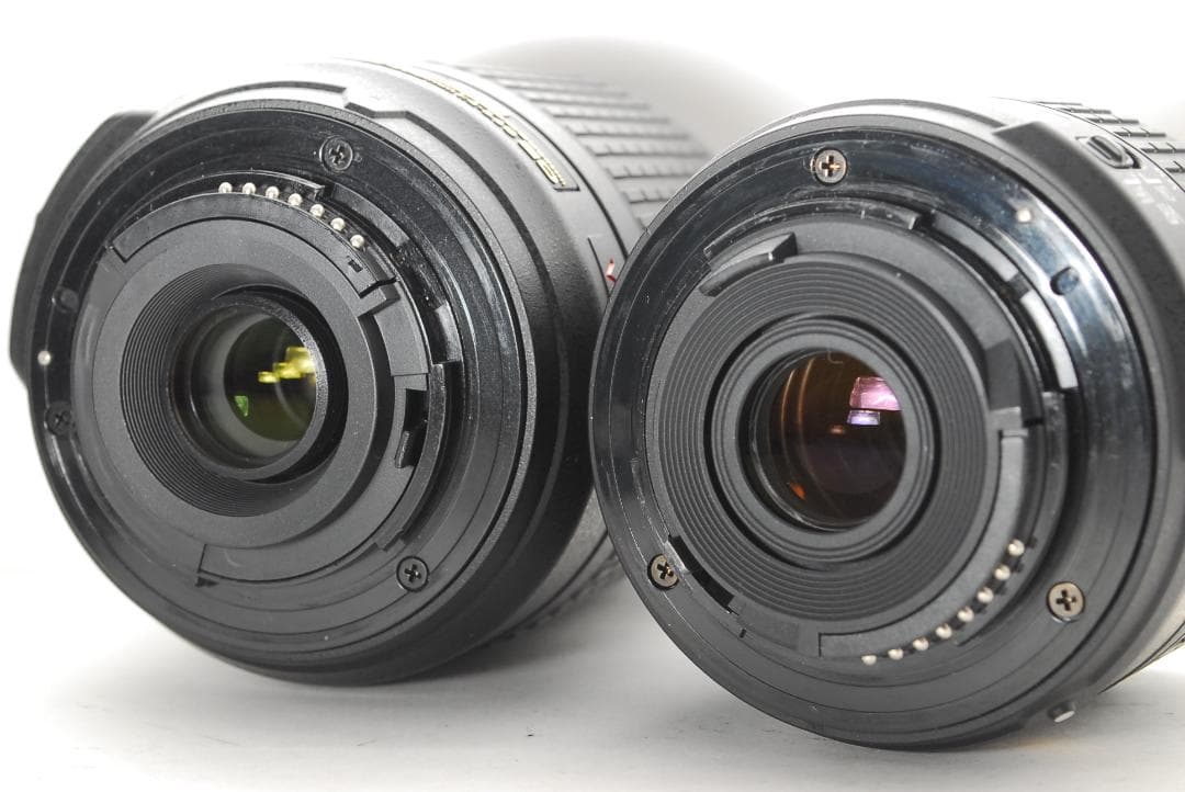 【使用感少　新品級ショット数　ダブルレンズ】Nikon D3300　スマホ転送