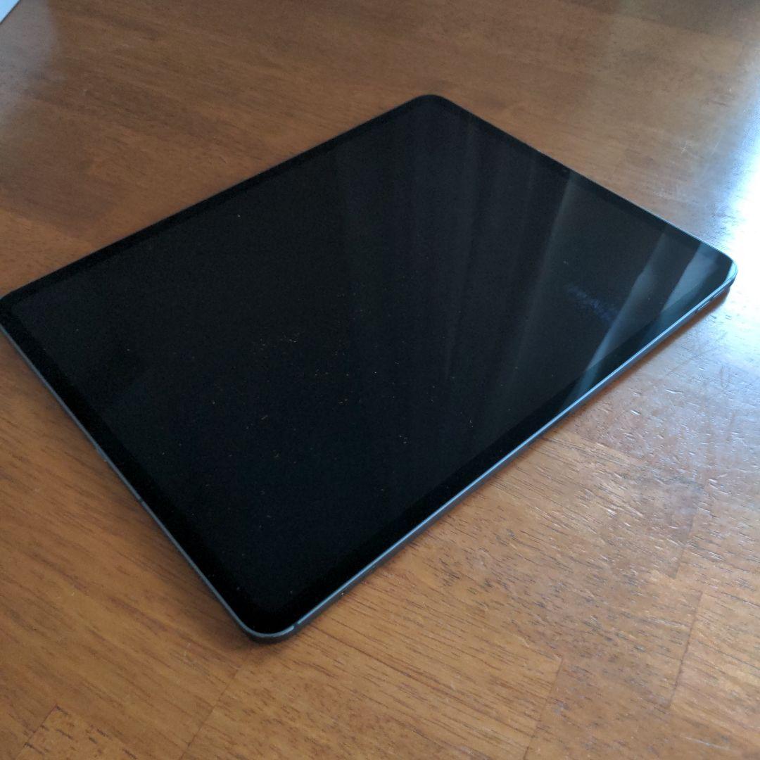 iPad Pro 12.9-インチ（第3世代）Wi-Fi + Cellular