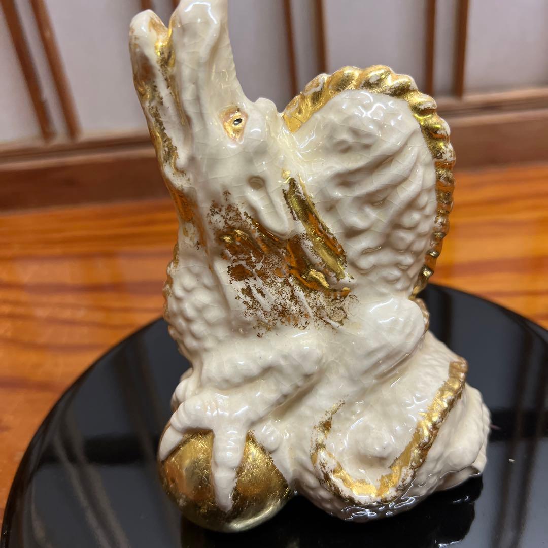 たち吉　六兵衛窯謹製　干支『玉辰置物』