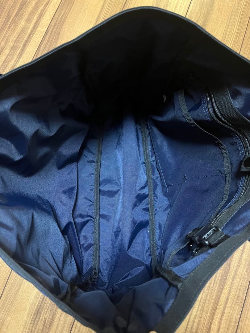 ブリーフィング　トートバッグ　ネイビー